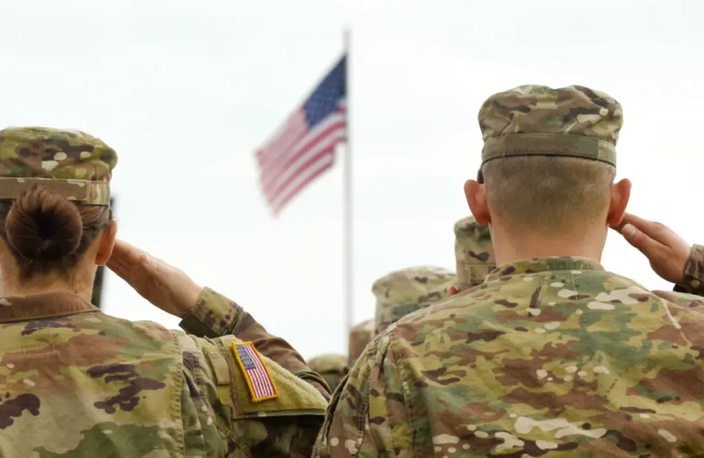 1691929725 799 ¿Qué debo hacer con los uniformes militares viejos?