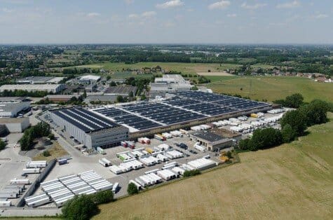 Planta solar sobre tejado de 3MW de Solyndra en Zellik, Bélgica.