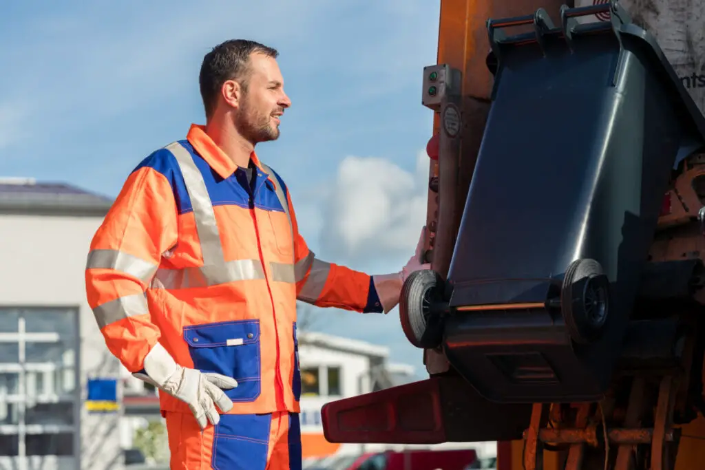 Wie viel verdienen Mullwagenfahrer Mit 20 Gehaltsbeispielen