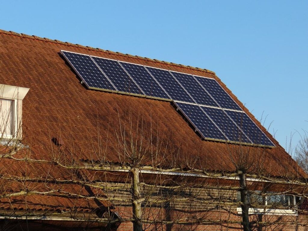 solarni paneli obnovljiva energija 045