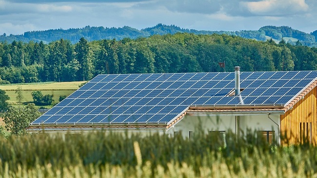 solarni paneli obnovljiva energija 045456