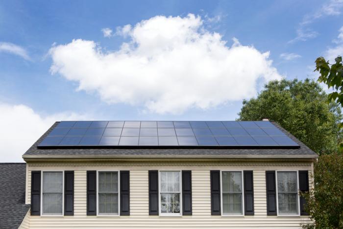 solarni paneli obnovljiva energija. 0843