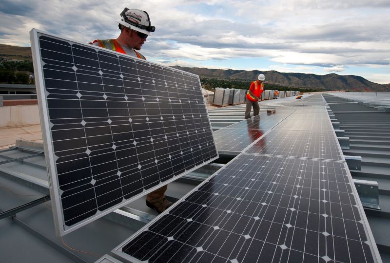 solarni paneli obnovljiva energija..40202414