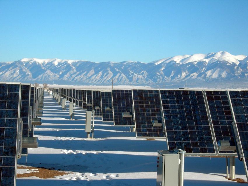 solarni paneli obnovljiva energija..44564