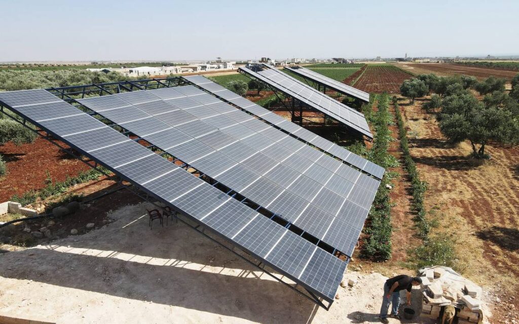 solarni paneli obnovljiva energija..64264
