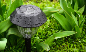 can solar lights be left out in the rain